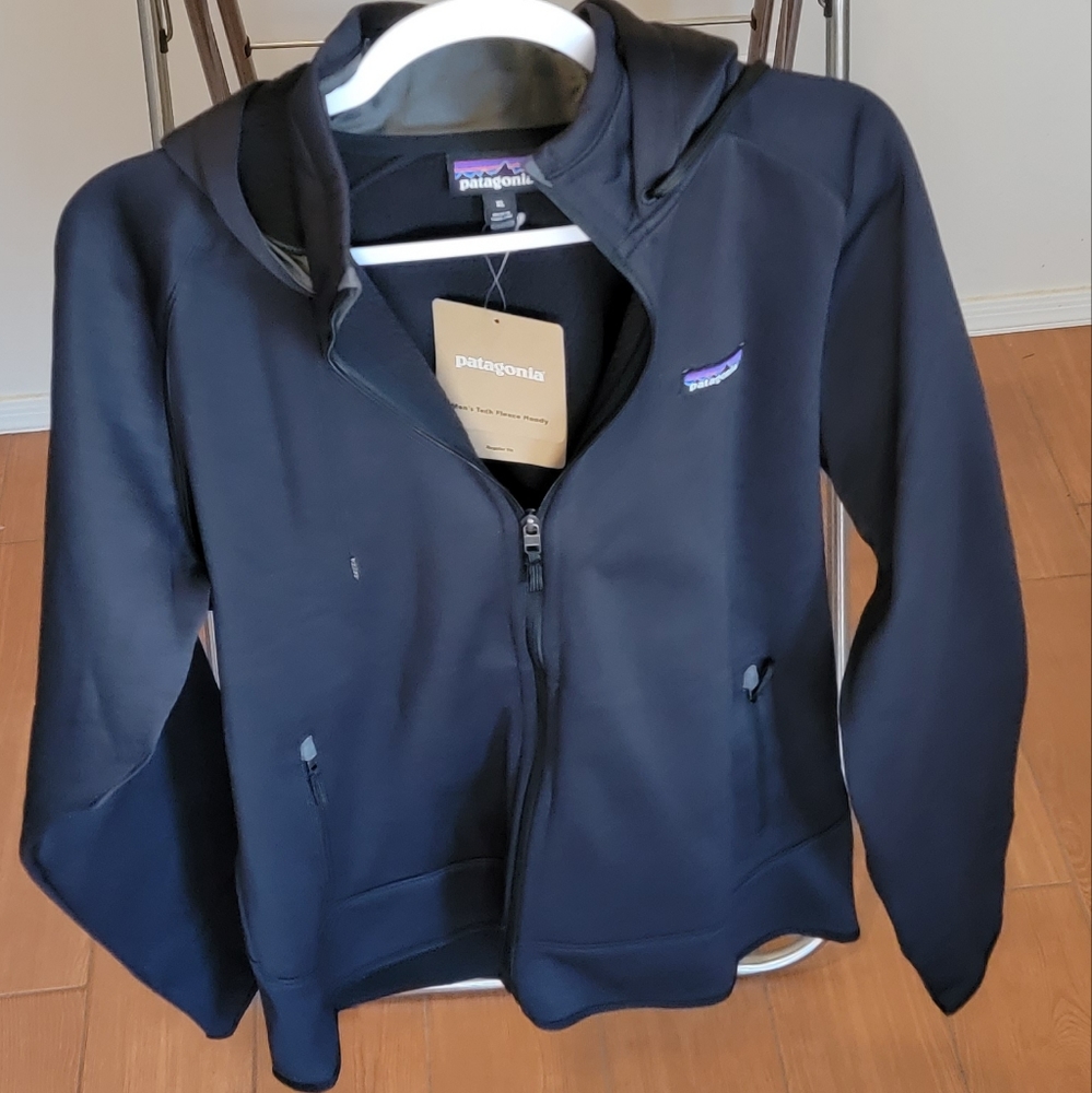 New Patagonia full zipp hoddie